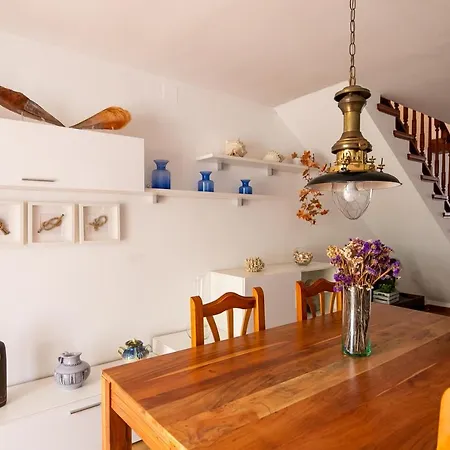 Apartment Monturiol 10